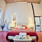 Bauhaus Saint-pierre Konukevi 4*