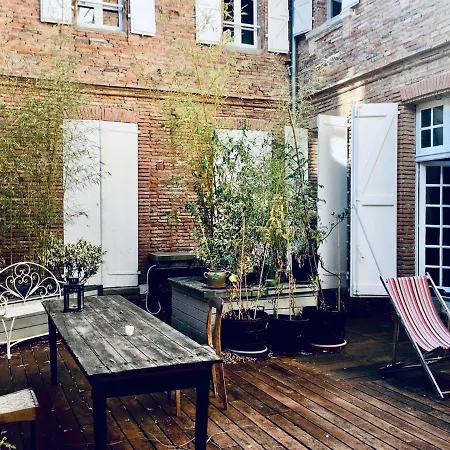 Gasthuis Bauhaus Saint-pierre 4*