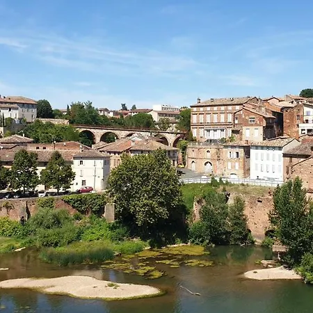 Gasthuis Bauhaus Saint-pierre 4*