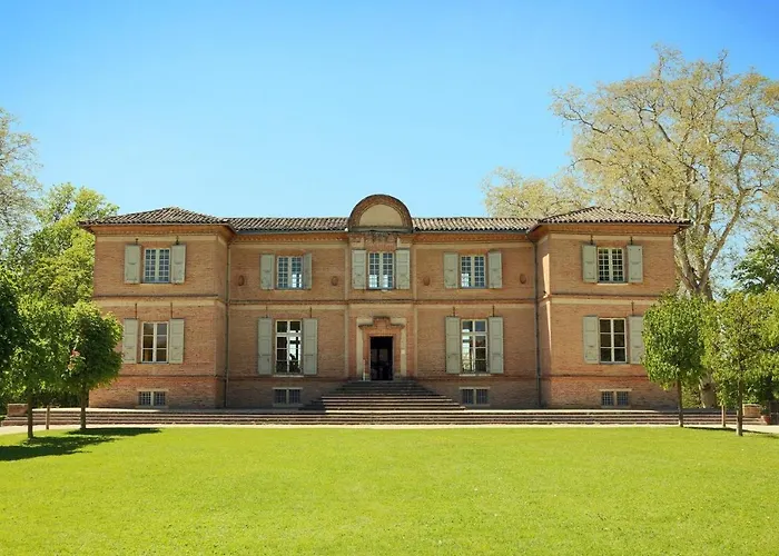 Bauhaus Saint-pierre 4*